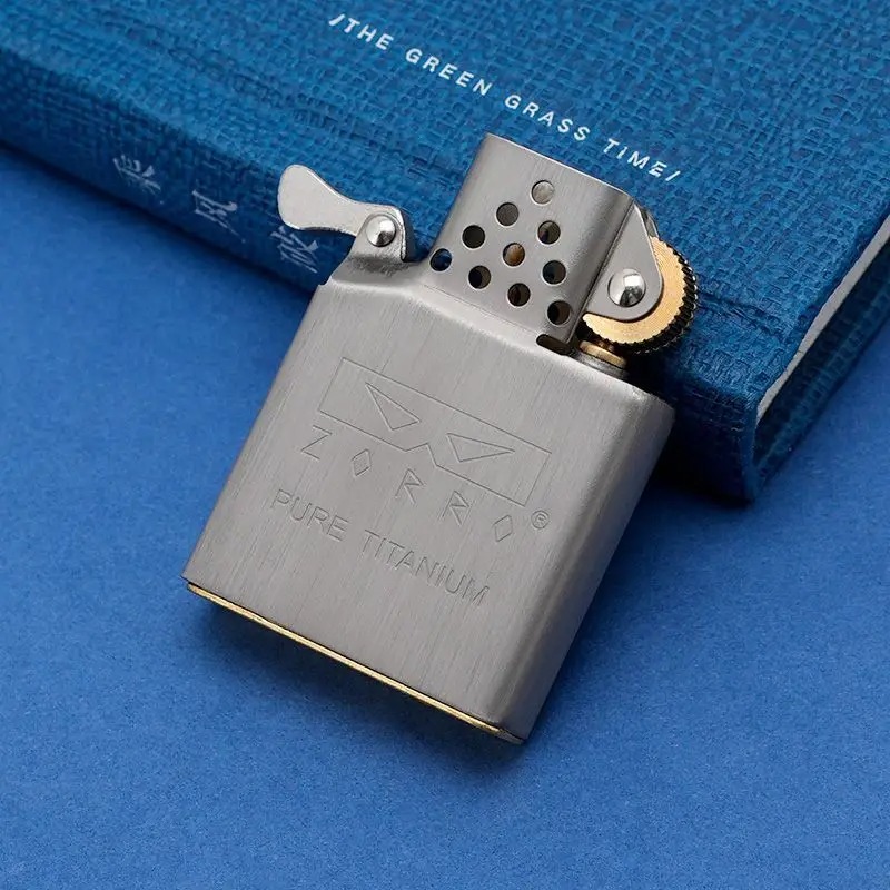 Zorro Inserto in titanio Accen - Lighter Insert Zippo recensione e prezzo