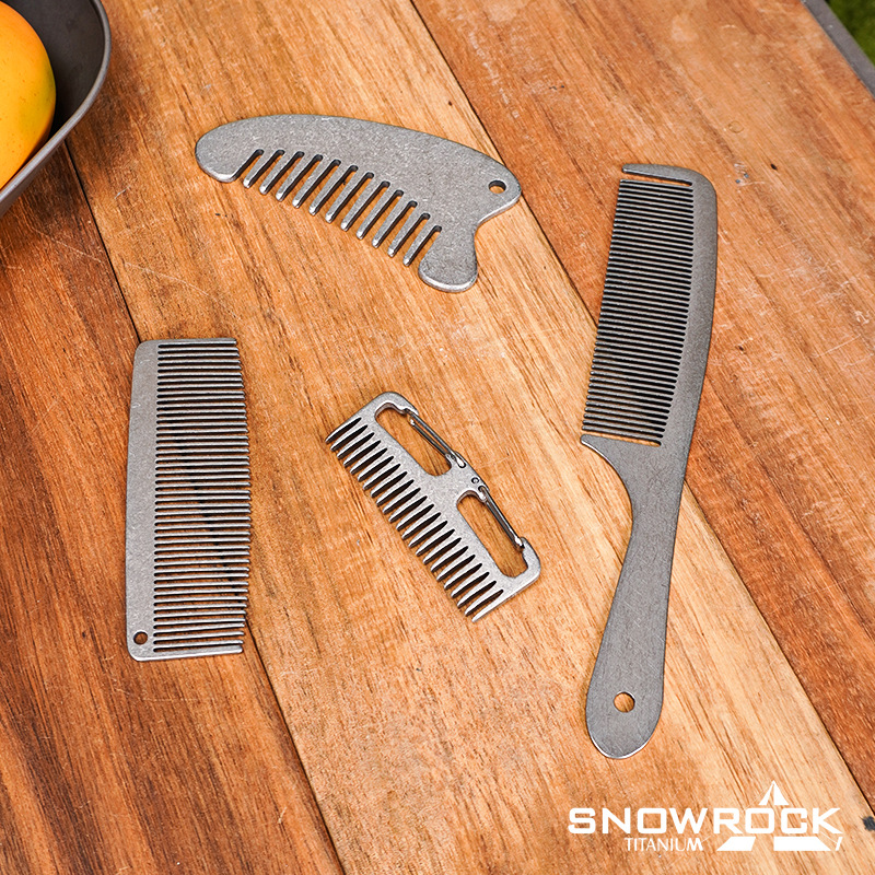 Pettine a Mezzaluna SNOWROCK i - Comb Pocket Titanium recensione e prezzo