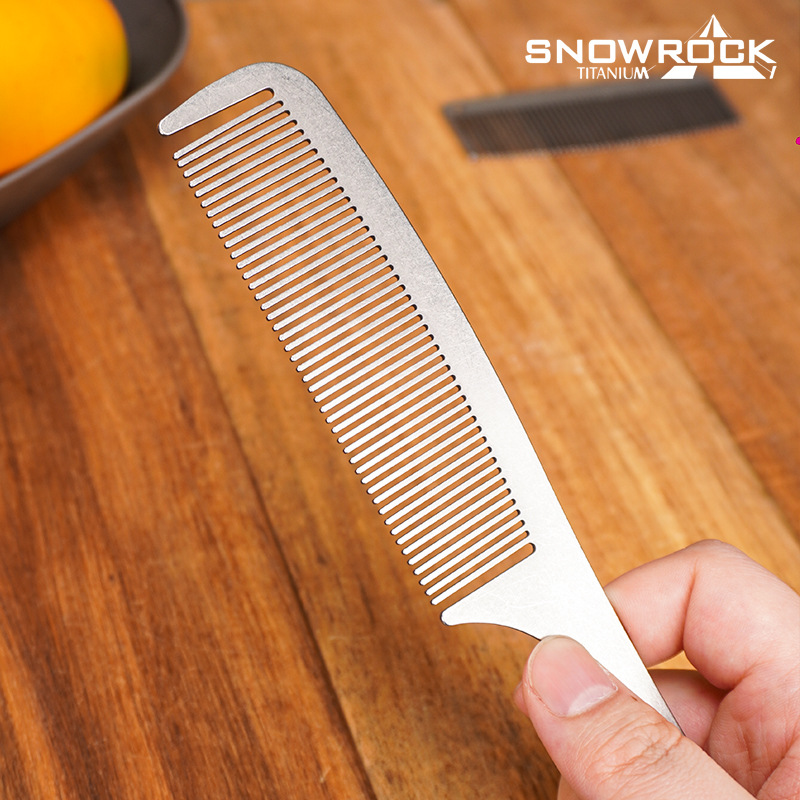 Pettine a Mezzaluna SNOWROCK i - Comb Pocket Titanium recensione e prezzo