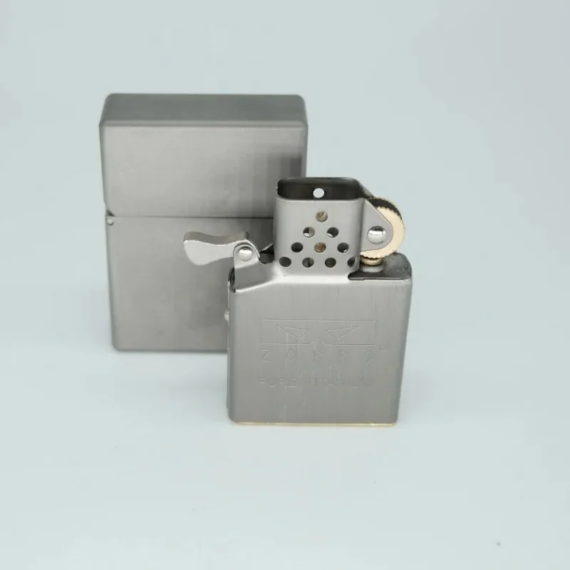 Accendino Zorro in lega di tit - Lighter Insert Zippo recensione e prezzo