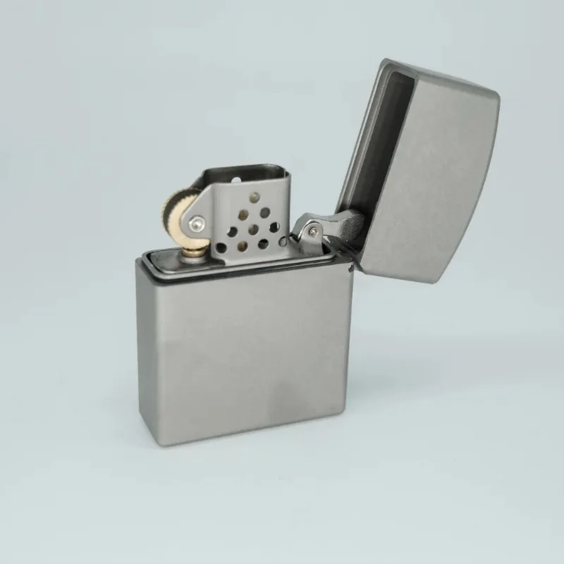 Accendino Zorro in lega di tit - Lighter Insert Zippo recensione e prezzo