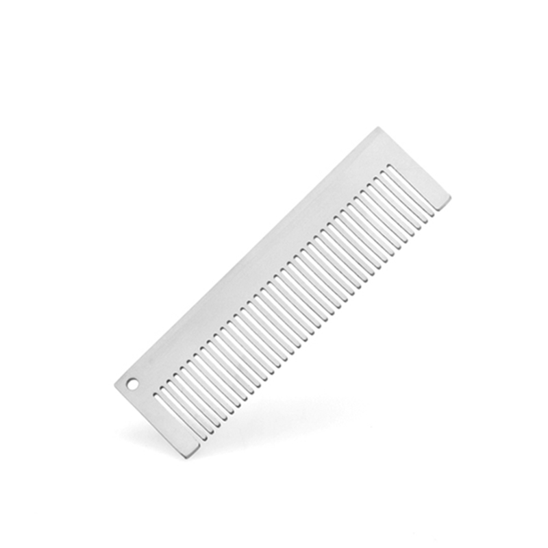 Pettine da viaggio Keith in ti - Comb Pocket Titanium recensione e prezzo