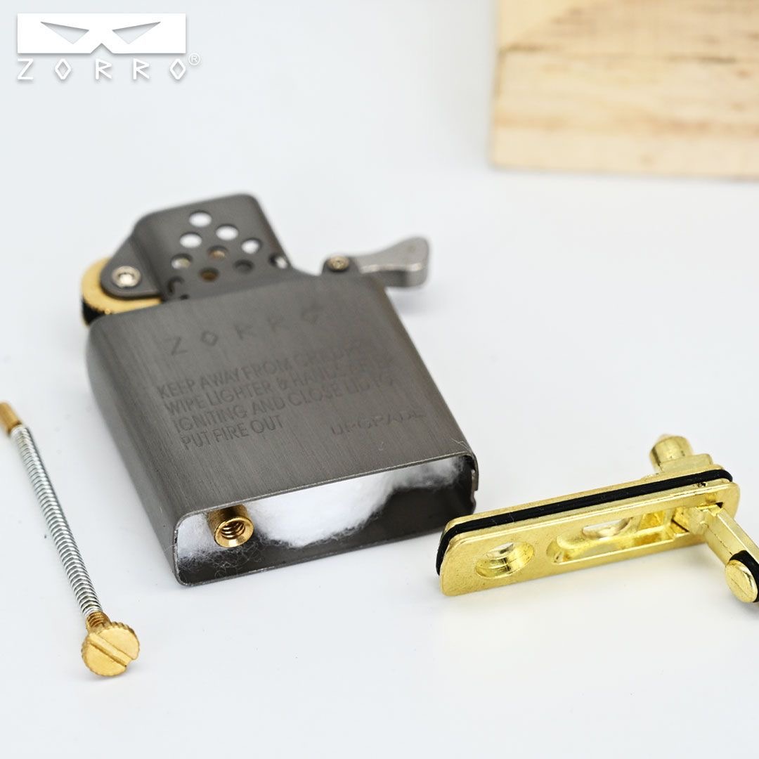 Zorro Inserto in titanio Accen - Lighter Insert Zippo recensione e prezzo